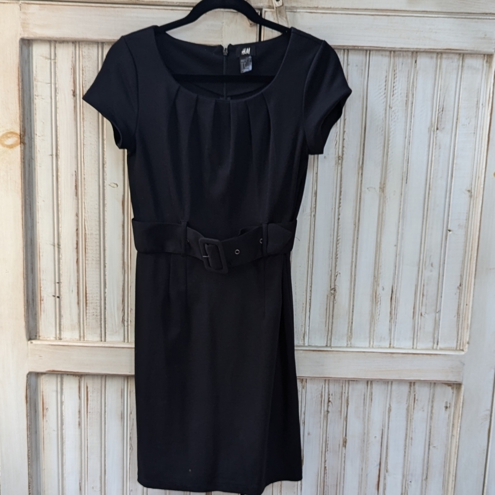 H&M , Black knit belted dress. Size 8